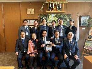 松下新平参議院議員