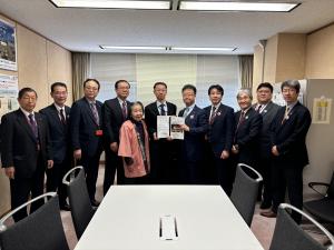 橋本官房審議官