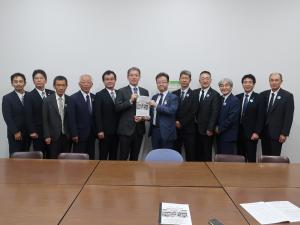 菅野財務省主計局主計官