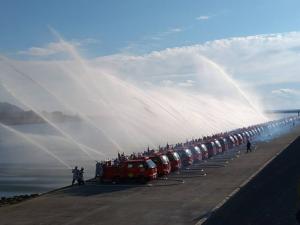 一斉放水の様子（妙田会場）