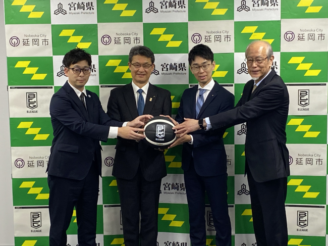 記者発表の様子