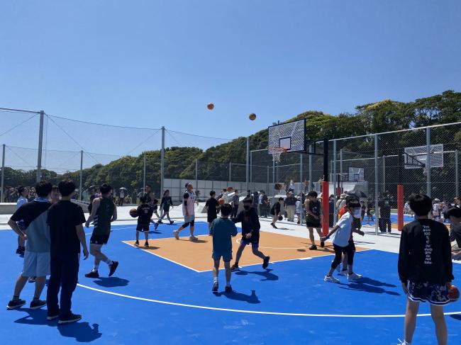 令和7年4月29日オープン時のバスケットコート